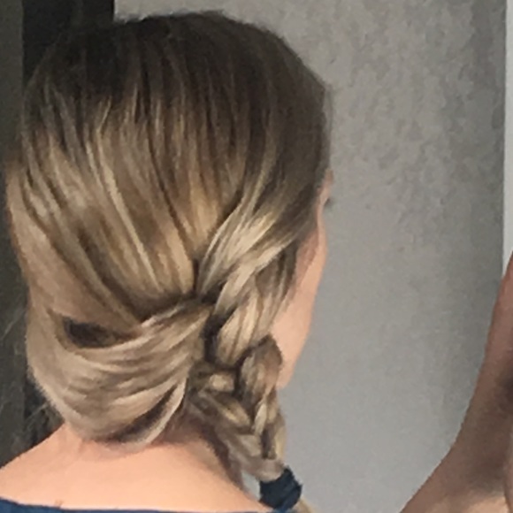 Meet your Posher, Sierra - Picture 1 of 1